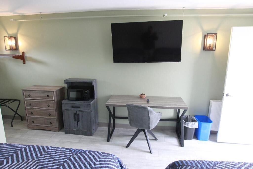 Standard Double Room | Desk, laptop workspace, blackout drapes, free WiFi