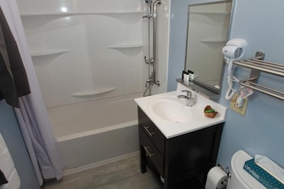 Wolastoq Inn and Suites