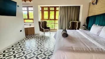 Superior Suite, Hot Tub, Mountain View | Free WiFi