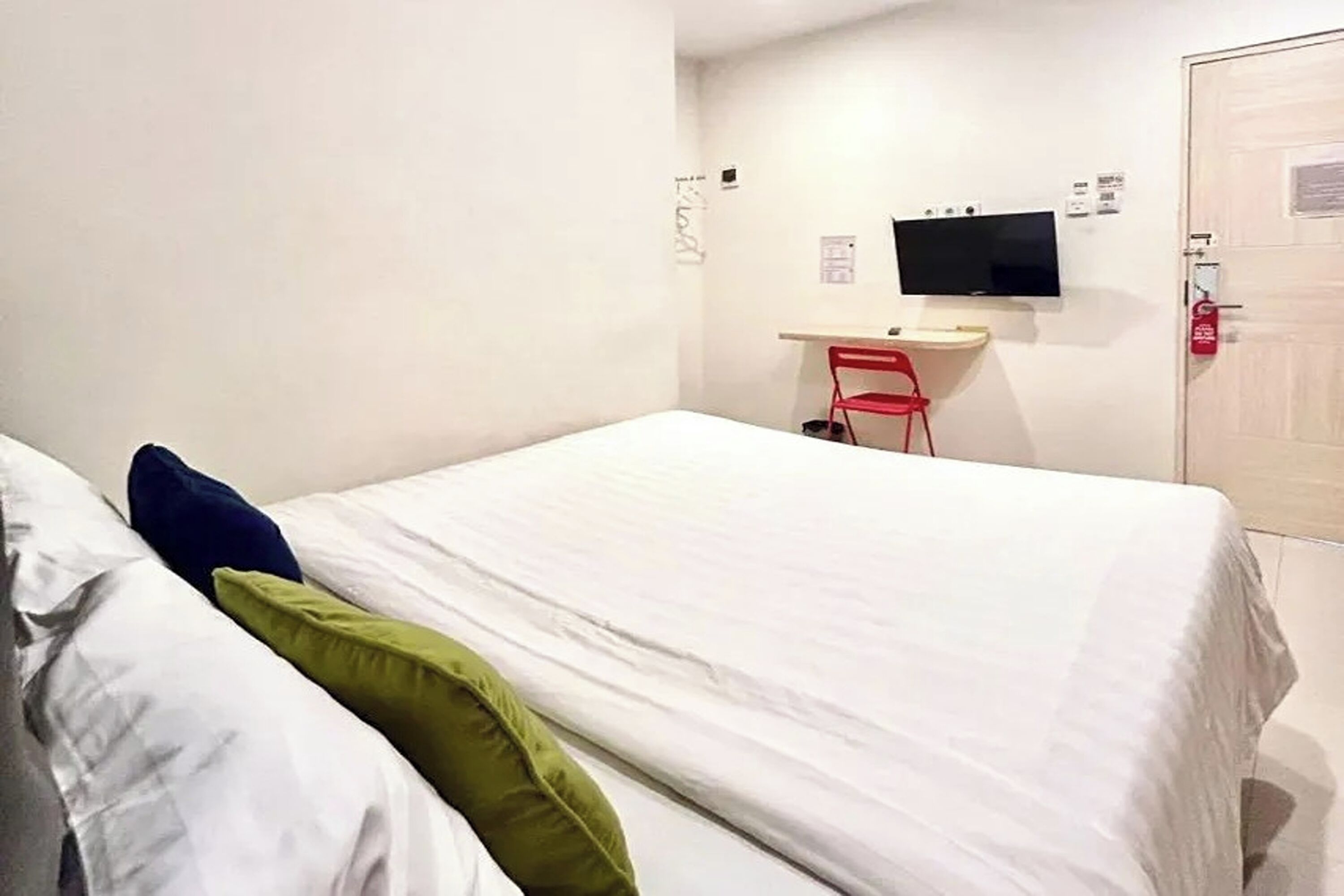 Habitació estàndard | Escriptori, wifi gratuïta i roba de llit 