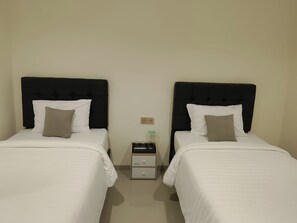 Standard Twin Room - Priority Teuku Umar Samarinda (Samarinda)