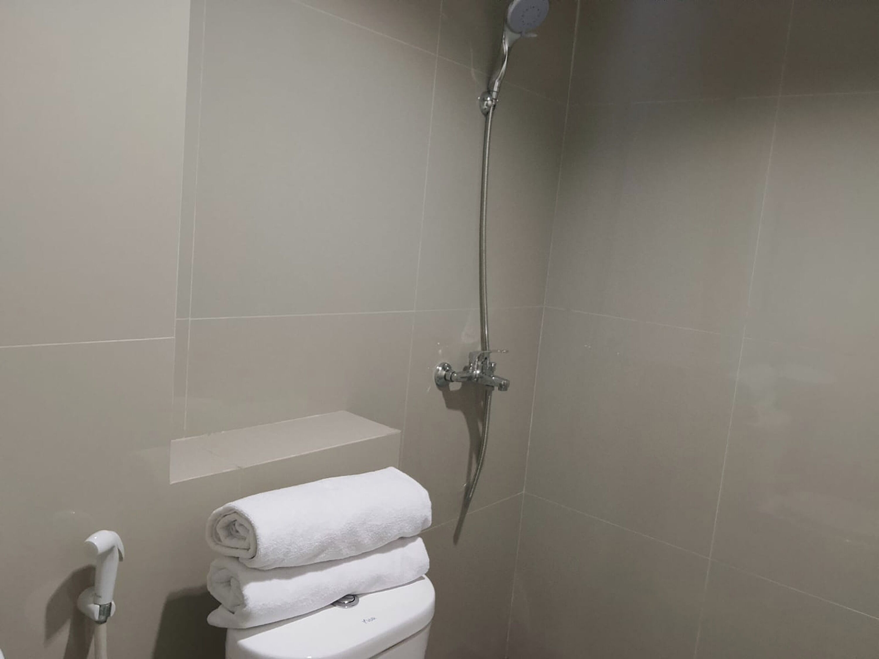 Shower, free toiletries, towels, soap
