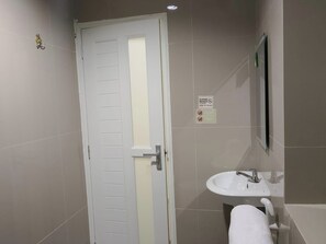 Bathroom - Priority Teuku Umar Samarinda (Samarinda)
