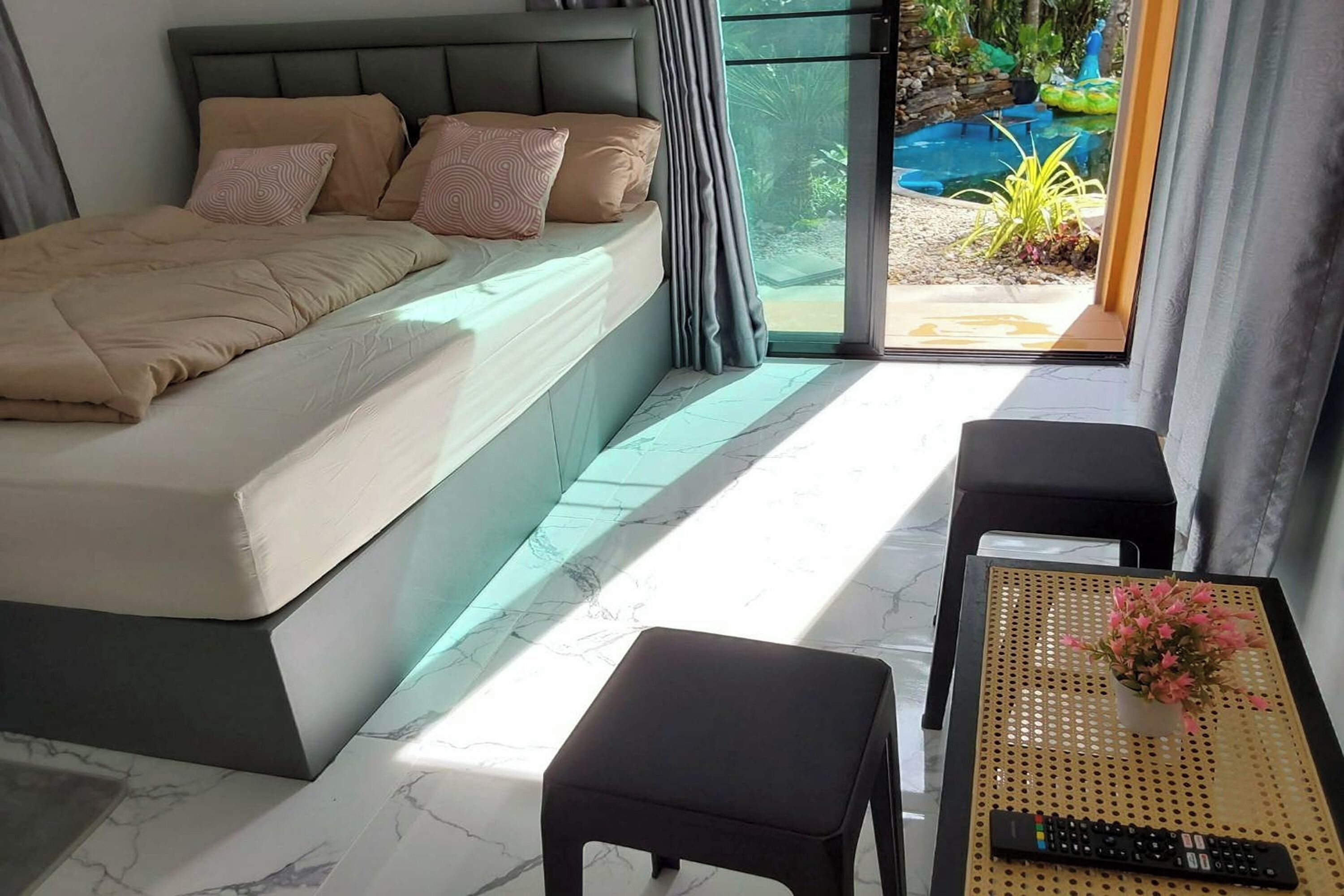 Villa estándar, vistas al jardín | Escritorio, wifi gratis, ropa de cama