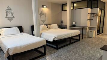 Minibar, in-room safe, desk, iron/ironing board