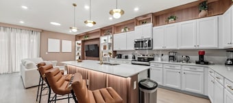 10BR house with private pool in clermont