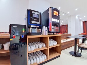 Free daily continental breakfast  - Zyra Hotel St. Julians (St. Julian's)