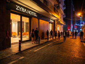 Property entrance - Zyra Hotel St. Julians (St. Julian's)