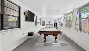 Games room - Spacious Tampa Retreat with Screened-In Pool (Tampa)