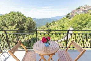 Comfort Double Room, Balcony, Mountain View | Outdoor dining - Allegria (Bajardo)