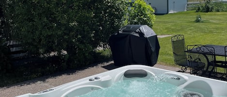 Utendørs boblebad