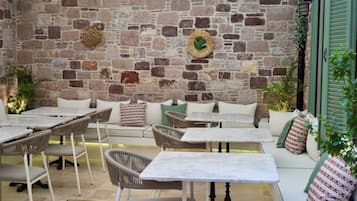 Free daily local cuisine breakfast