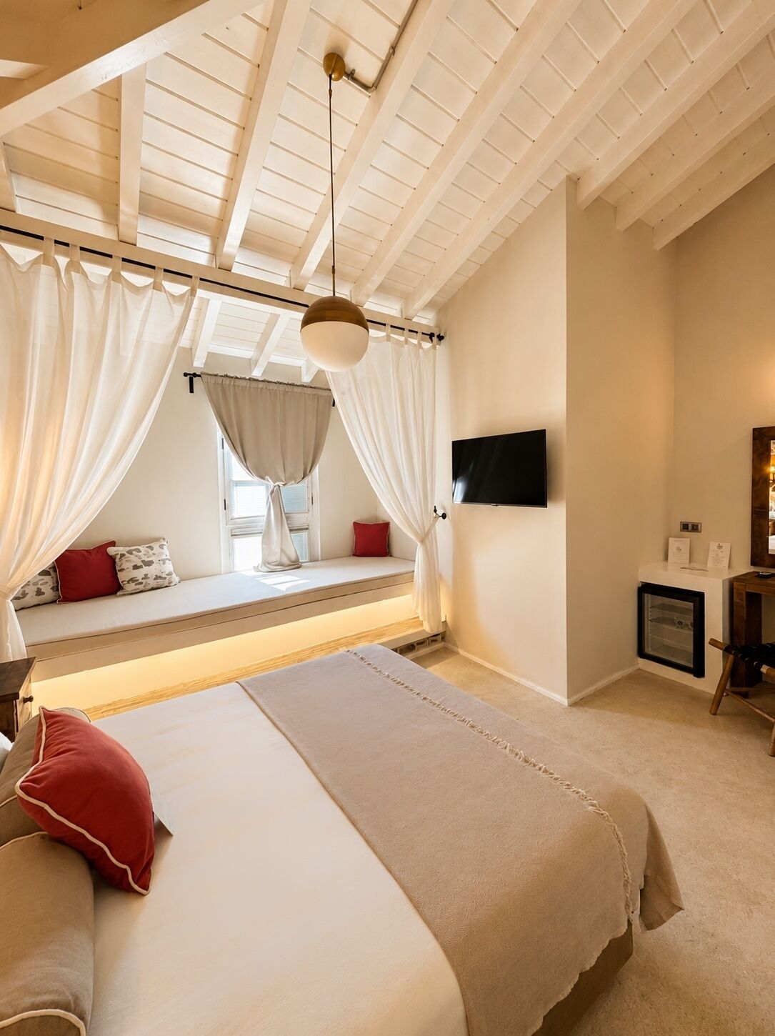 Deluxe Double Room | Free WiFi