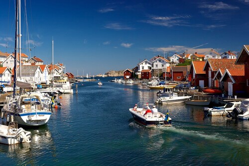 Archipelago House by the Bohuslän Cliffs | SE09181