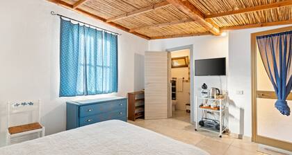 Guest House 'Suite Simone' with Shared Garden and Air Conditioning