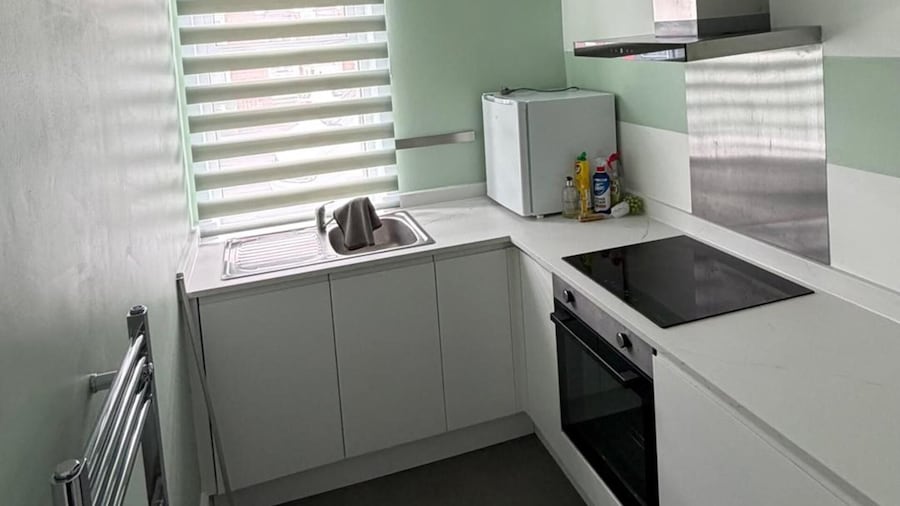 Apartment Sleeps 4 Near Southampton City Centre