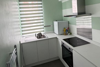 Apartment Sleeps 4 Near Southampton City Centre