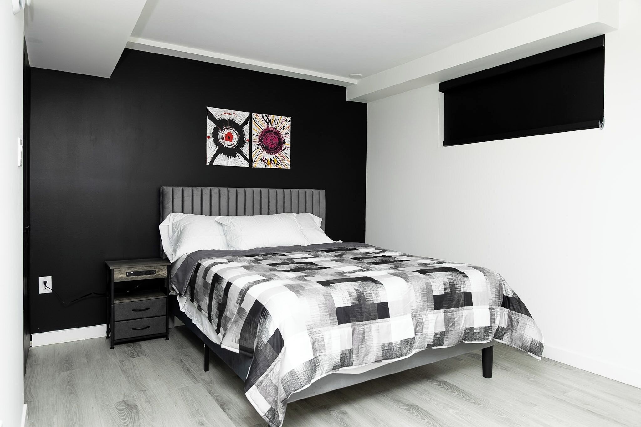Luxury 1 Bedroom Basement Suite (Private Entrance And Free Parking) - Winnipeg