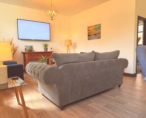 Living area - Stunning Retreat in the Heart of Matlock Bath (Matlock)