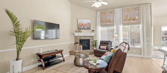 Spacious 6-bedroom house in marvelous Fresno with cool AC