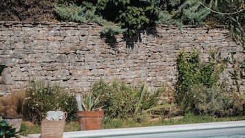 Piscine extérieure (ouverte en saison)
