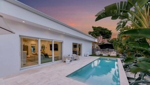 Pool - Designer Pool Oasis • Walk to Wilton Drive (Wilton Manors)