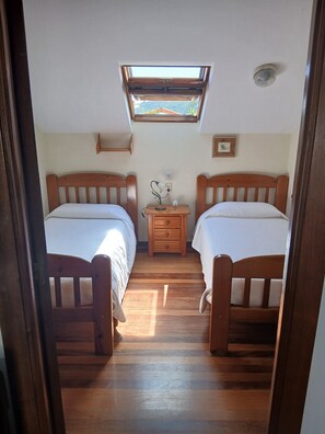 Iron/ironing board, bed sheets - Attic with an enclosed garden, perfect for children. (Noja)
