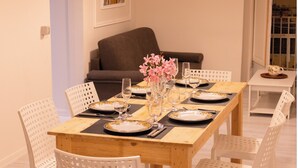 Lägenhet Comfort - utsikt mot staden | Restauranger