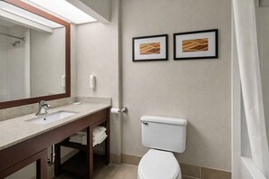 Hårtørrer, håndklæder, Sæbe, Toiletpapir