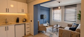 Kütahya Şehir Merkezinde Temiz Ferah Full Apartman Dairesi 1+1 Daire