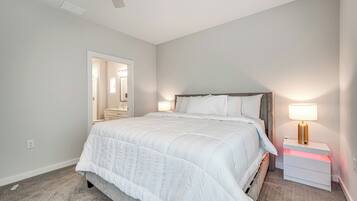 2 bedrooms, iron/ironing board, WiFi, bed sheets