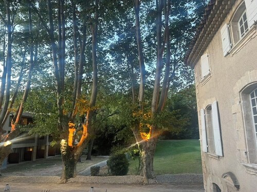 Perfectly located in the heart of Provence: 40 minutes from Marseille Airport