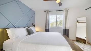 2 habitaciones, tabla de planchar con plancha, cuna de viaje y wifi