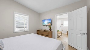 Room - Tidal Wave Oceanfront Hideaway (Cocoa Beach)