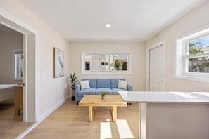 Living area - Anchor House Coastal Escape (Cocoa Beach)