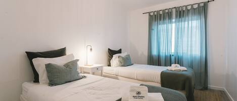 Free WiFi, bed sheets