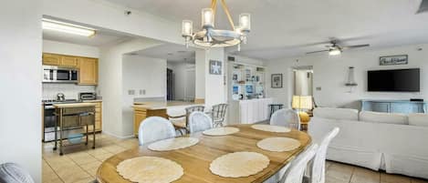Condo, Multiple Beds (Enclave 203B) | Dining