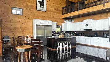 Comfort House, Mountain View | Private kitchen