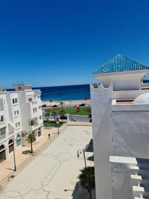 Vista para praia/oceano