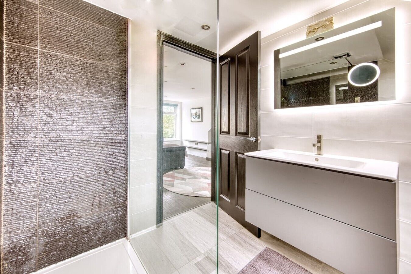 Hair dryer, towels