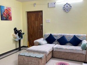 Family Apartment, 1 Bedroom, Non Smoking, Kitchen | Interior - Premium 1BHK Gachibowli -Walk to AIG (Hyderabad)