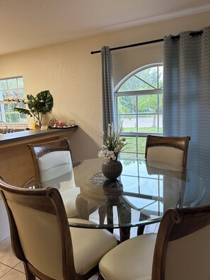 Dining - Edenville tropical oasis 3 bedroom house by Siesta Key (Sarasota)