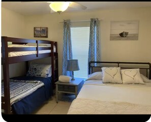 Room - Edenville tropical oasis 3 bedroom house by Siesta Key (Sarasota)