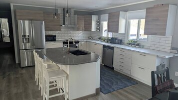 Casa, 3 quartos, piscina particular, vista para o jardim | Parte interna