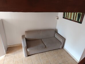 Living area - Studio 4 km from the sea swimming pool and garden Bicycle available for hiking (Villeneuve-lès-Maguelone)