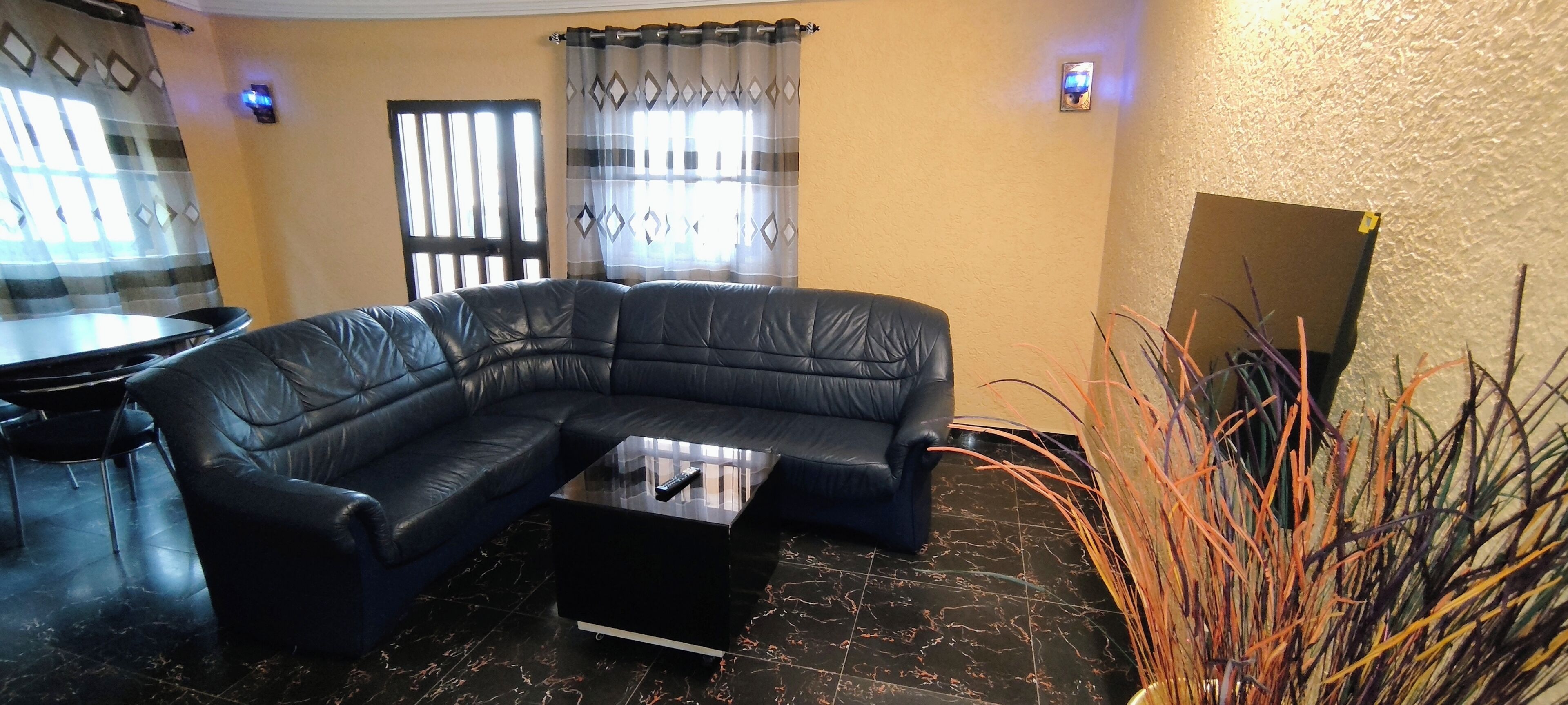 Comfort Apartment, 2 Bedrooms | Living area