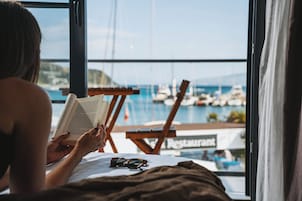 Standard Room, Balcony, Sea View | Interior
