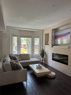 Living area - Spacious 4BR Home in Trendy Leslieville w/ Private Backyard (Toronto)