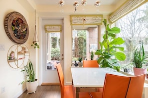 Dining - Central & Quiet 2BR Townhome | Private Patio | Gym (North Vancouver)