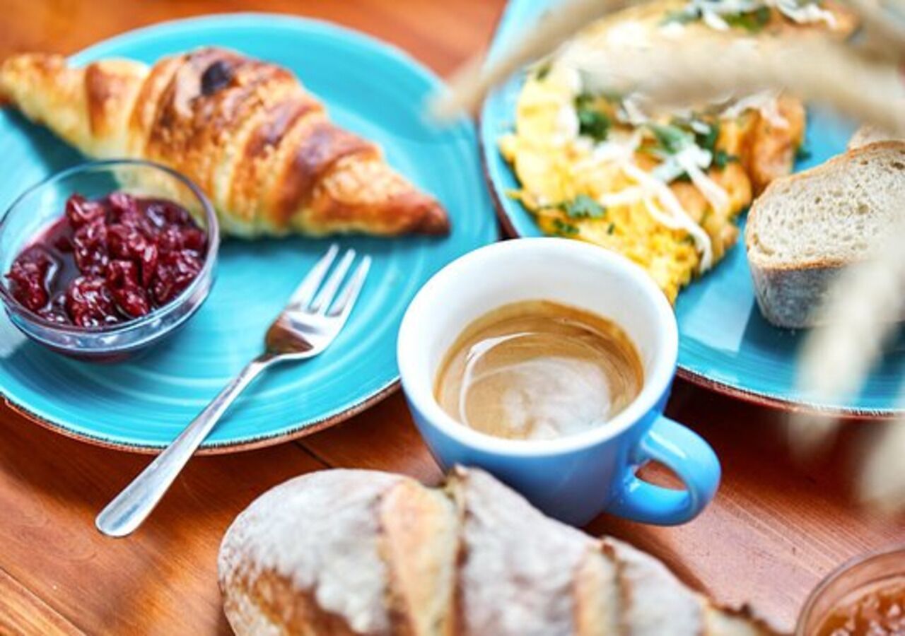 Breakfast meal